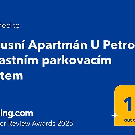 Luxusni Apartman U Petrofa S Vlastnim Parkovacim Mistem ฮราเดตสคราโลเว ภายนอก รูปภาพ